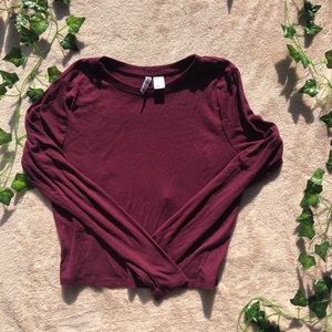 Long sleeve cropped t shirt